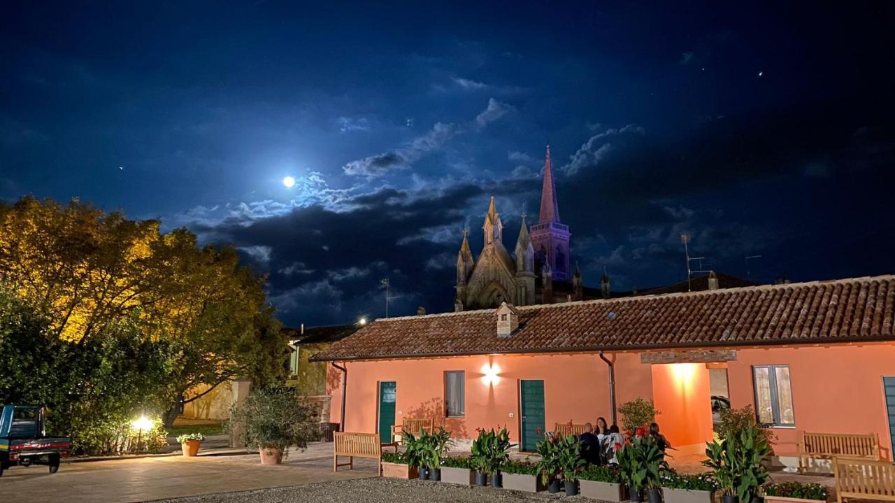 Agriturismo Pizzavacca Villanova sull'Arda Exterior foto